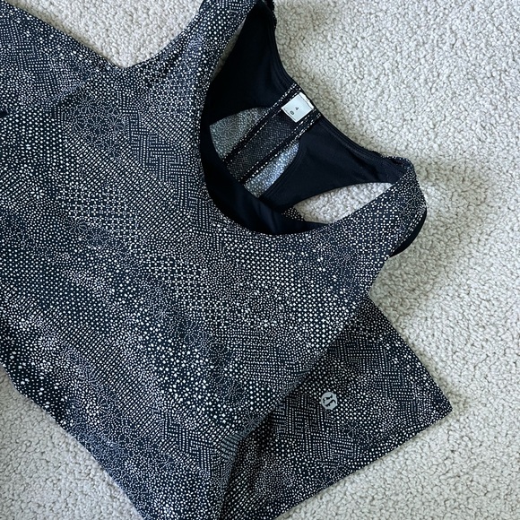 Lululemon Exercise Tank Top - Picture 1 of 5